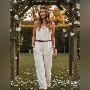 Sincerely Jules Neutral Striped Sleeveless no belt Jumpsuit size small